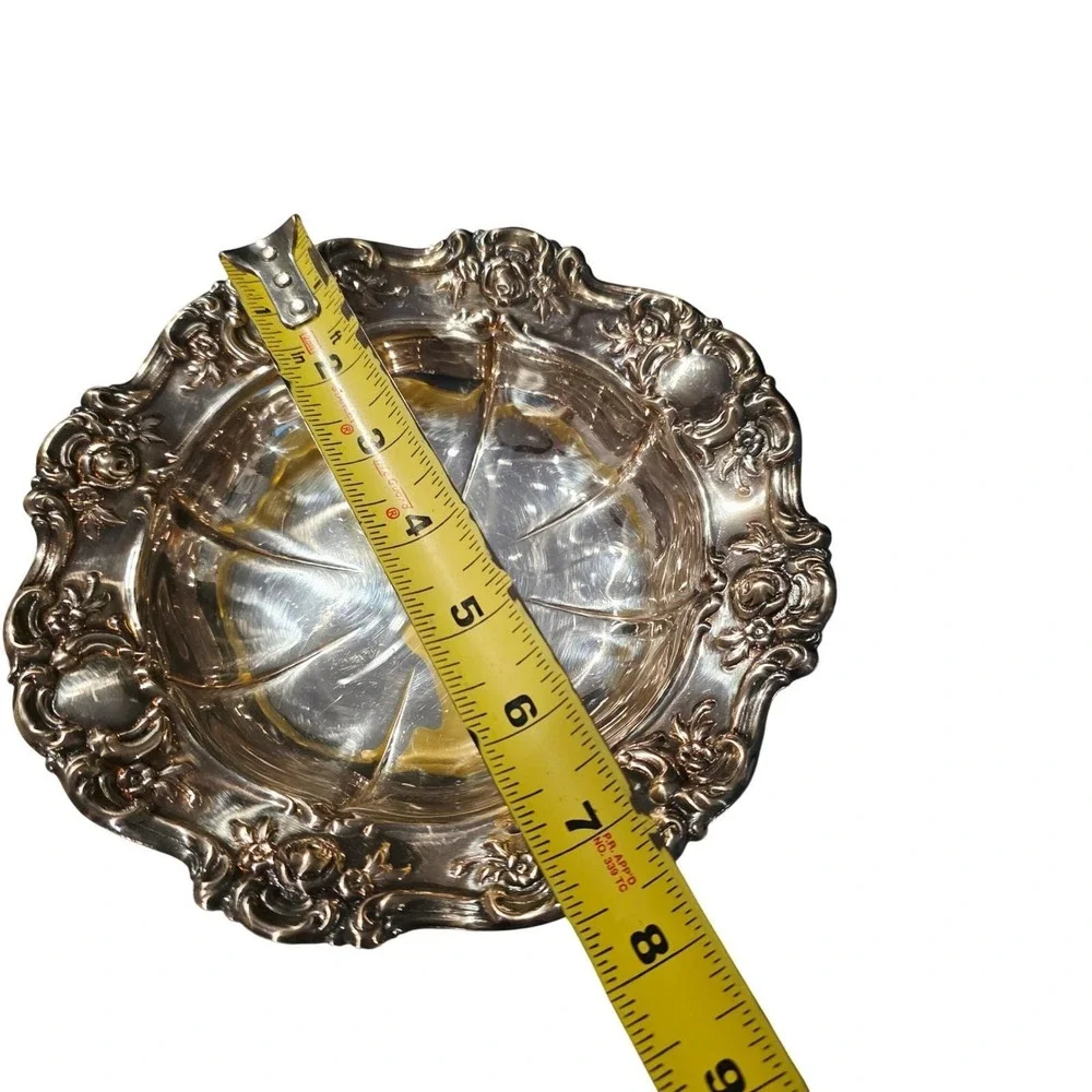 TOWLE Silverplate Scalloped Fluted Nut Candy Bowl Appetizer Trinket Jewelry Dish